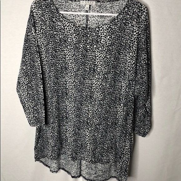 Chaus Tops - 🔴CHAUS Black & White Print Long Sleeve Top XL